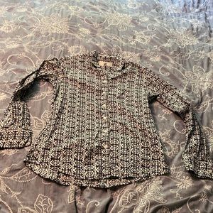 Banana Republic size small button down shirt, navy and white pattern.